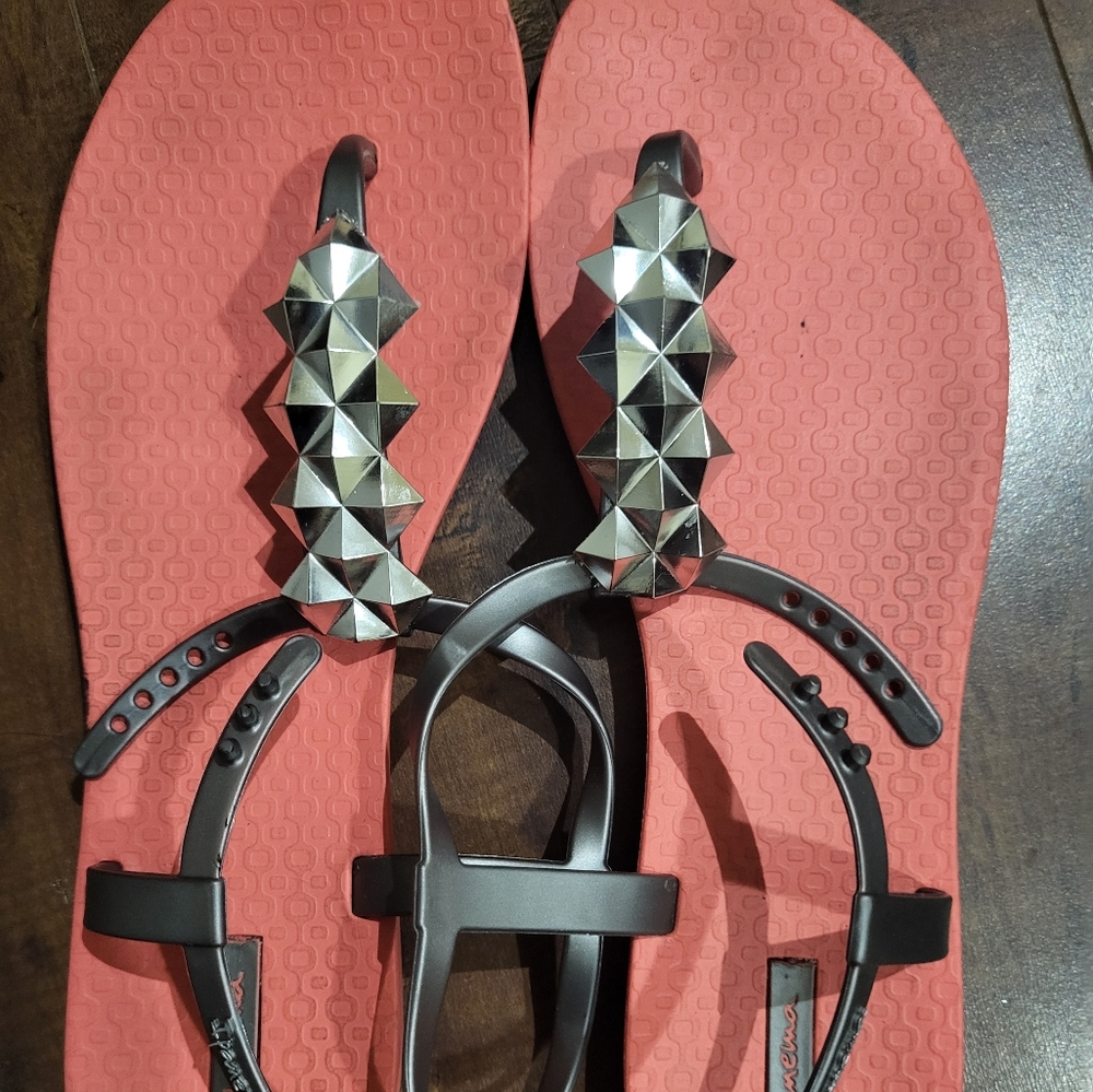 Ipanema sandals